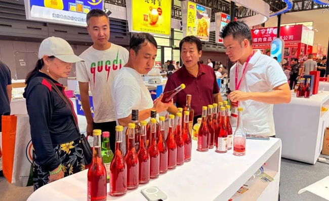 参展企业推介特色产品