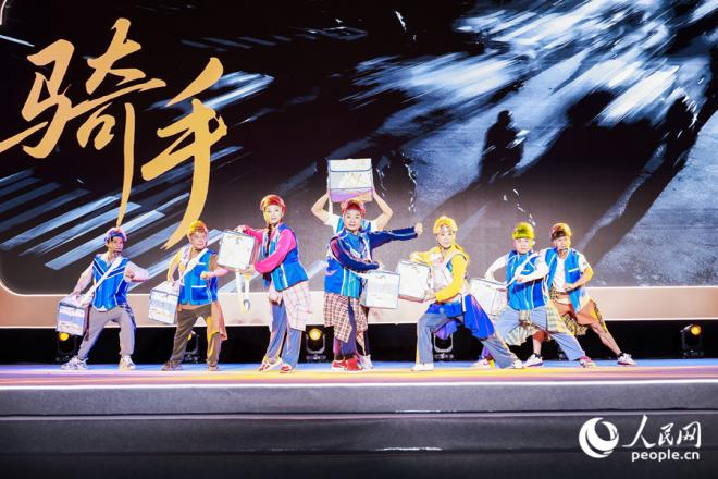 歌仔戏《骑手》。人民网记者 陈博摄