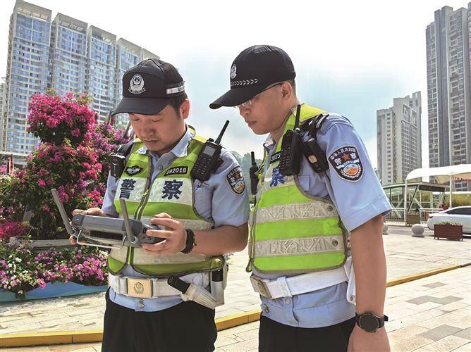 无人机已经成为交警的重要帮手。