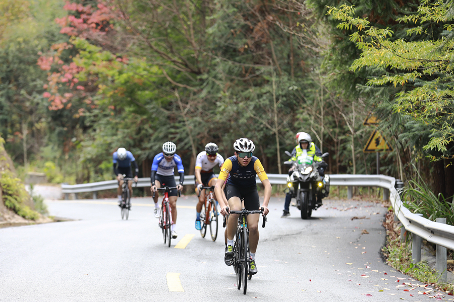 云灵山景区举行的自行车户外越野挑战赛。邵武市融媒体中心供图