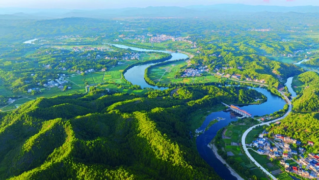 秀美汀江。張平攝