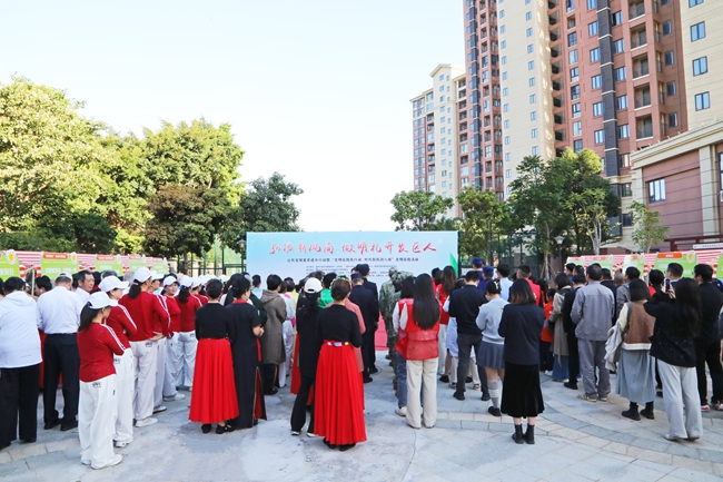 漳州开发区举办“弘扬新风尚 做明礼开发区人”公共文明素养提升行动暨“文明实践我行动 时代新风润八闽”文明实践活动