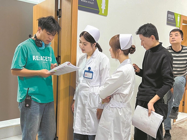 短剧《诱人的她》剧组入驻百崎两岸微短剧产业园并同步开机