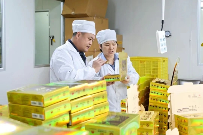 永定区商务局副局长张盛才（食品科学与工程专业）服务采善堂