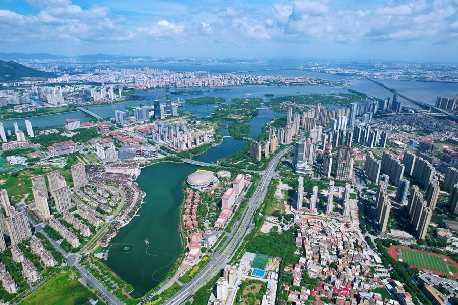 治理后的九天湖。廖宝源摄