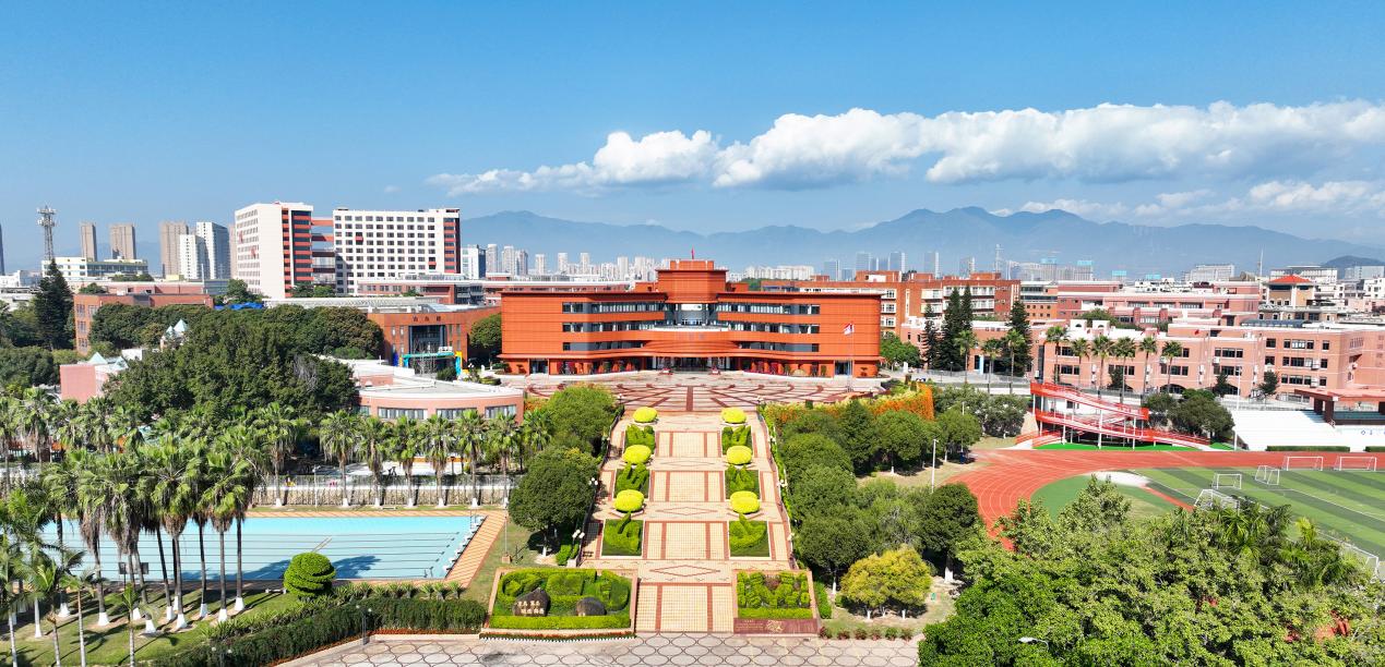厦门英才学校鸟瞰图。厦门英才学校供图