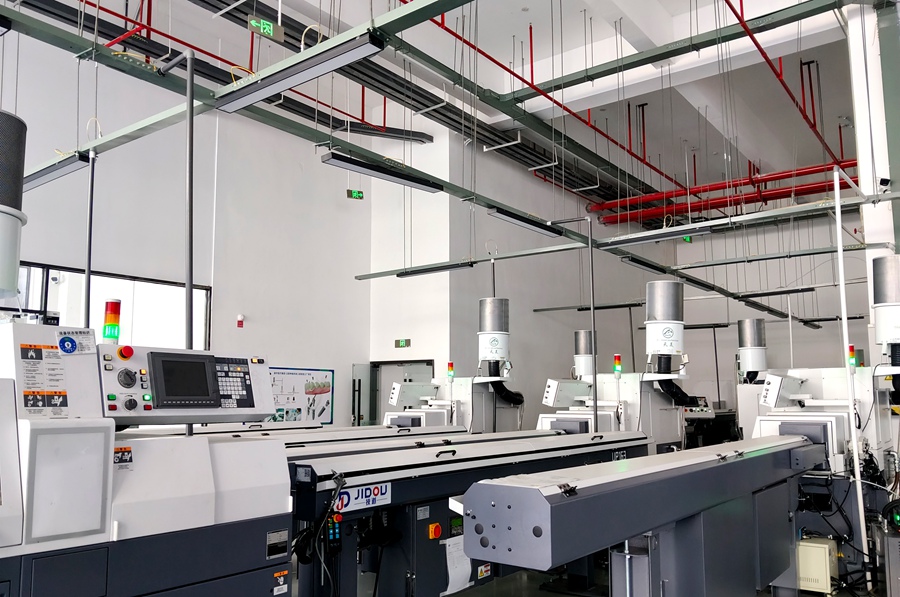 泉州市超維醫療科技有限公司自動化數控中心。企業供圖