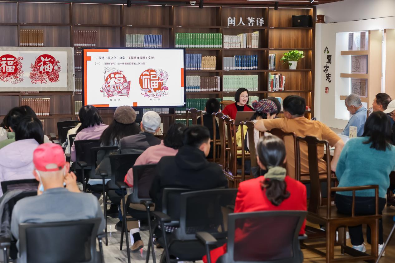 陈煜华现场分享浦城剪纸技艺