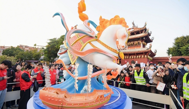 泉州鲤城：“追马”热潮再起 带你读懂“六合同风”