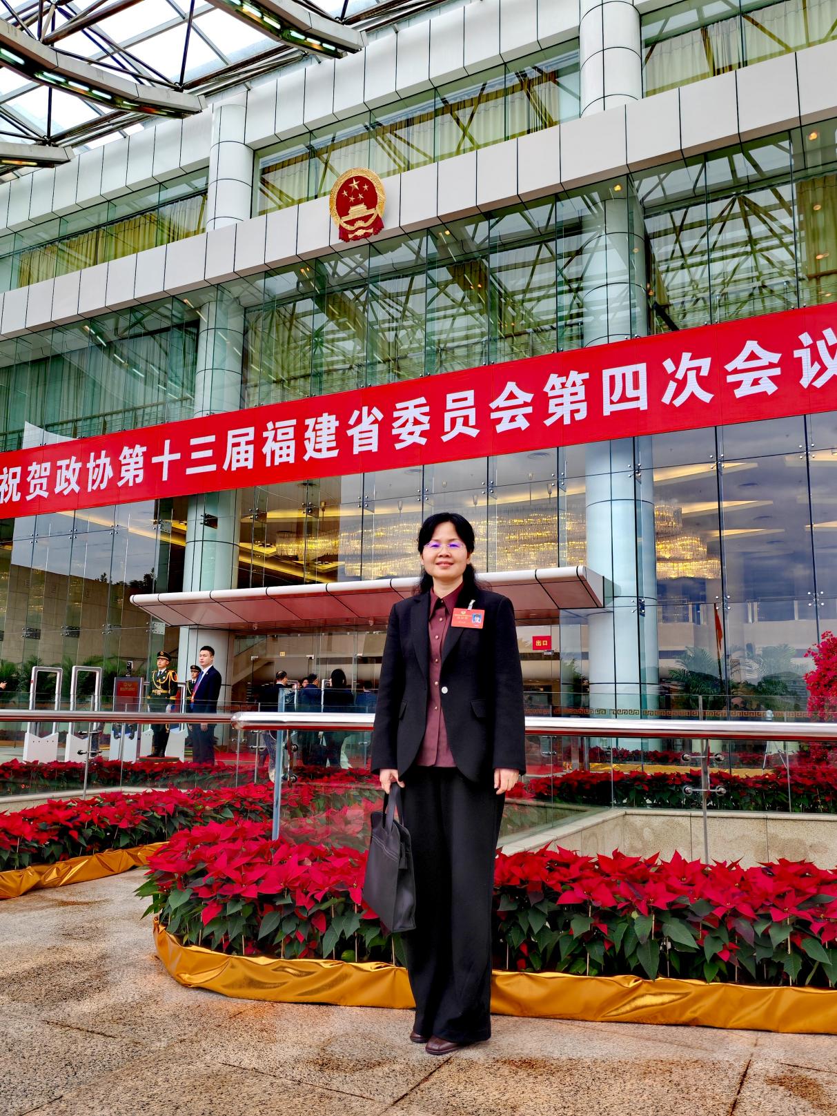 福建省政协委员、民革三明市委会主委，三明市文旅局局长冯火珠。受访者供图