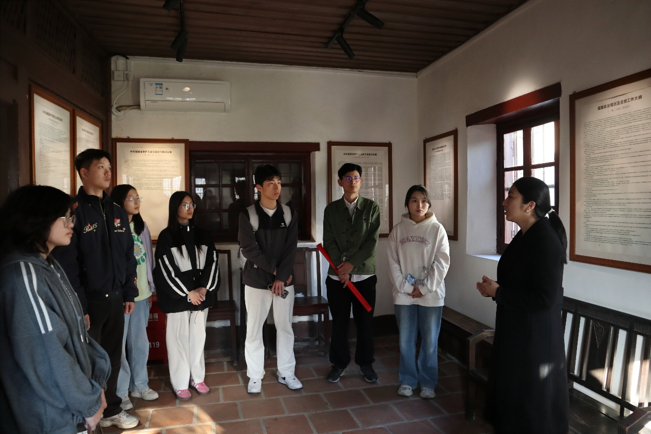 实践队师生参观妈祖源流博物馆