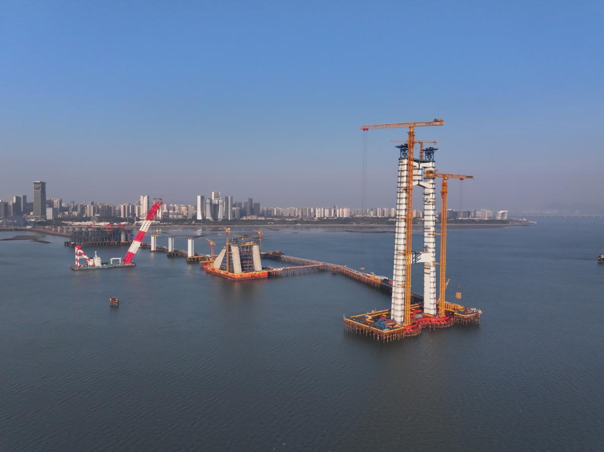 2026年2月，厦金大桥（厦门段）已初具雏形。彭仕洲摄