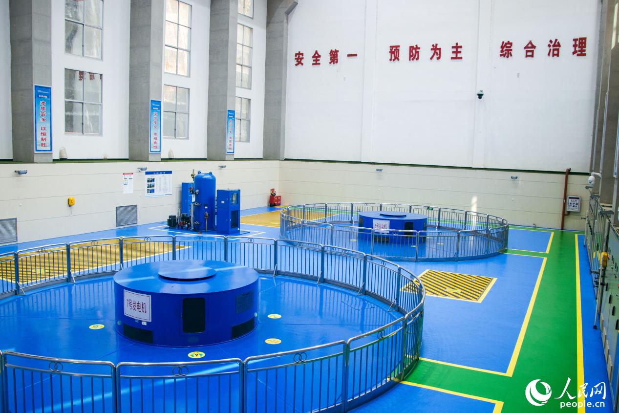 一台新發電機組的發電量比過去五台機組的總和還高。人民網 林銘賢攝