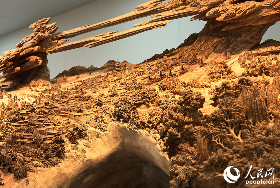 莆田木雕“刻活”京杭大運河。人民網記者 李昌乾攝