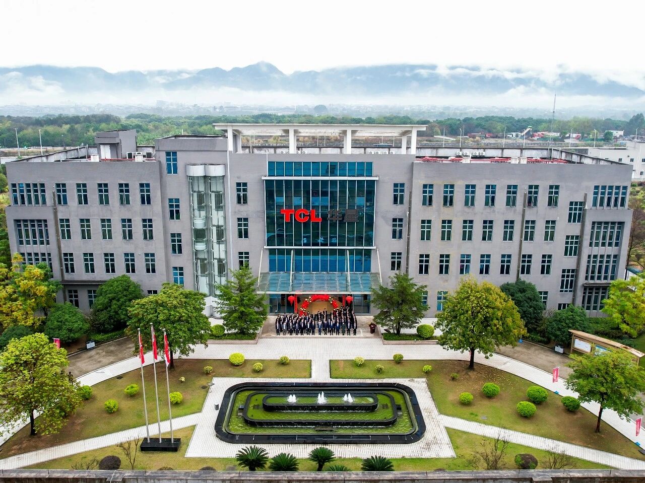 TCL华星。福州华兆光电供图