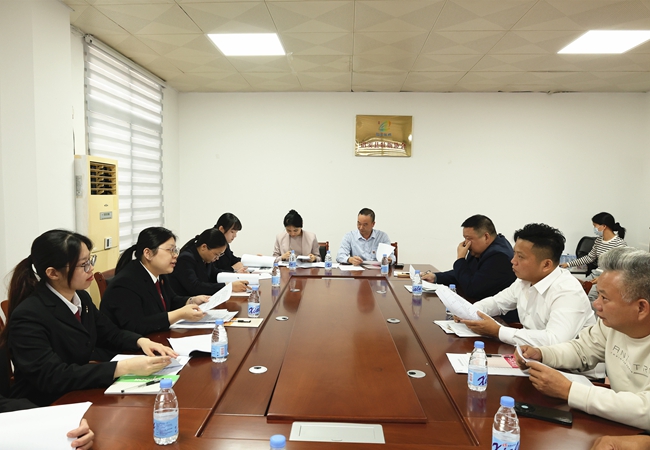 诏安县法院走进辖区“蚝”产业一线，共同开展“法治护航‘蚝’产业”暨宪法宣传专项活动，以司法力量赋能特色产业发展