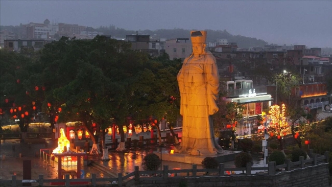 灯会在洛阳镇设立分会场