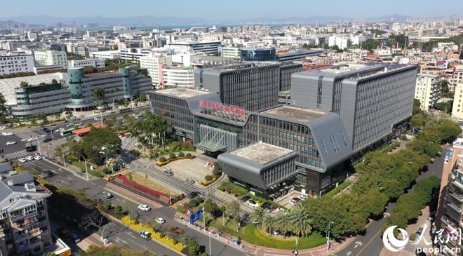 厦门火炬高新区集聚大量高新技术企业，是厦门科技创新和产业创新的主阵地。人民网记者 陈博摄