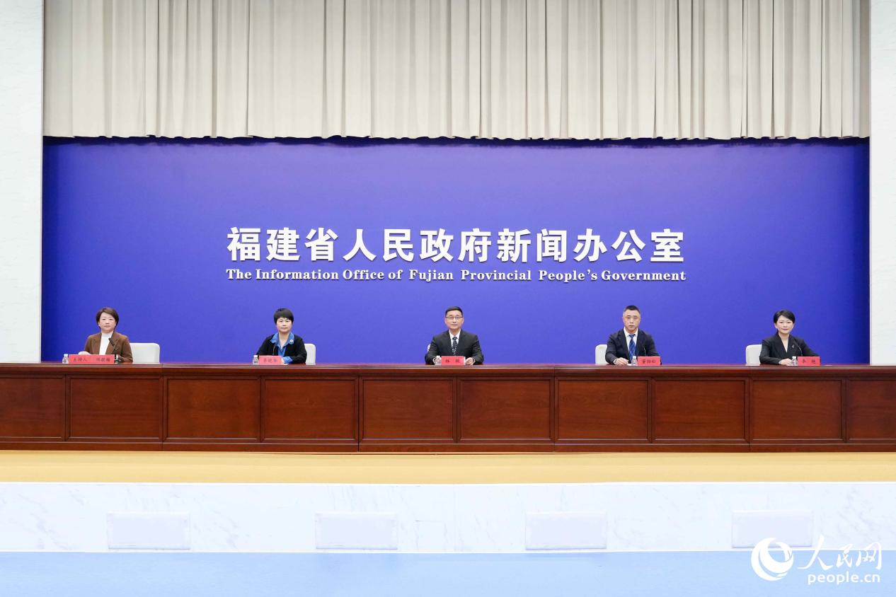 发布会现场。实习生 李雨泽摄