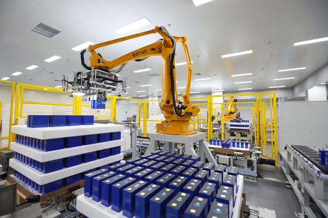 龙净环保磷酸铁锂储能电芯项目（一期）。记者 方晨颖 摄