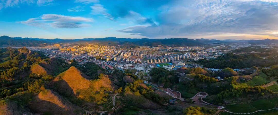 生態武夷美如畫。於崇高攝