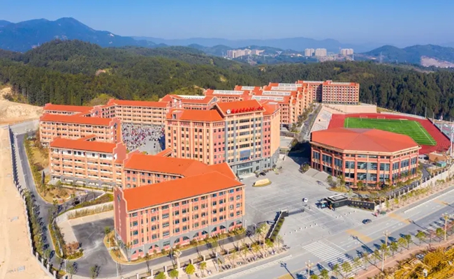 屏南一中新校区。屏南县委宣传部供图