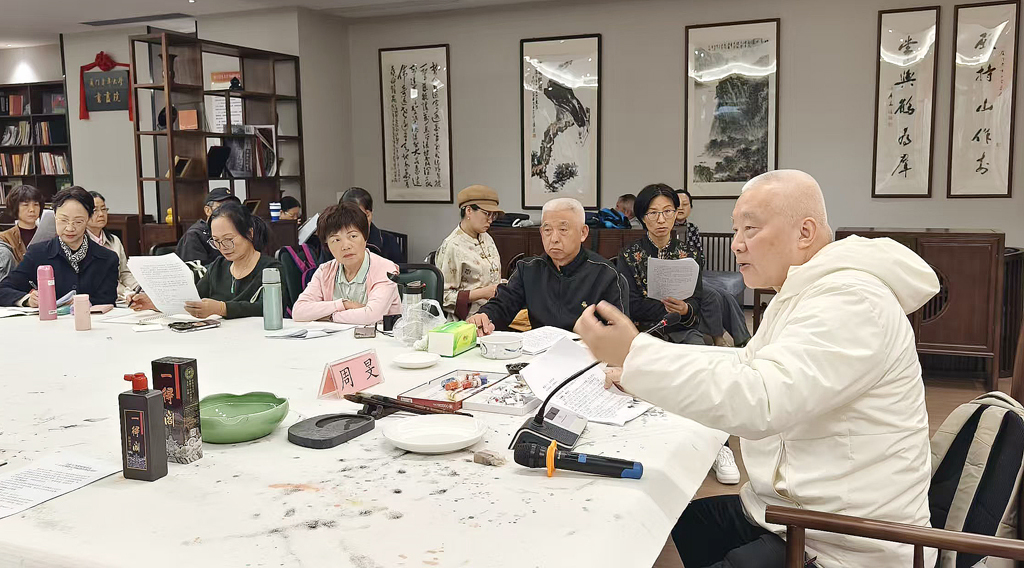 4月3日，廈門老年大學舉辦“古代智慧與書畫創作”專題講座。