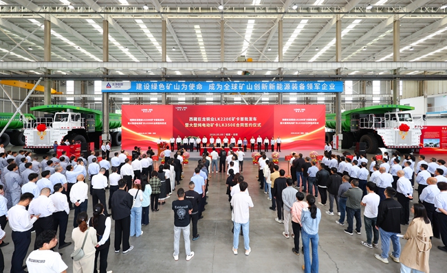 签约仪式。谢泽铧摄