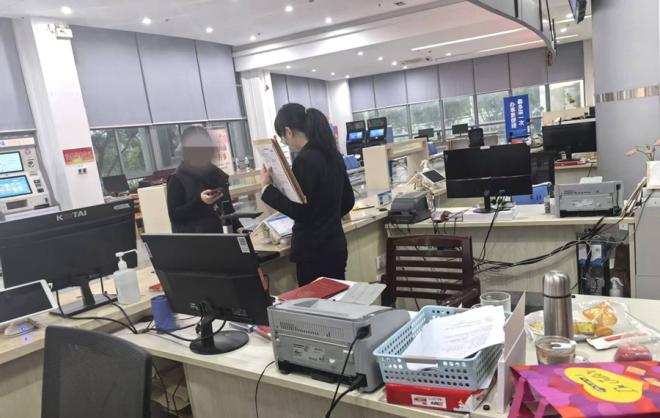 延時服務，讓辦事群眾不跑空。廈門市不動產登記中心供圖