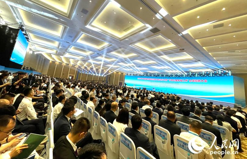 1200多名客商齐聚大会。人民网记者 陈蓝燕摄