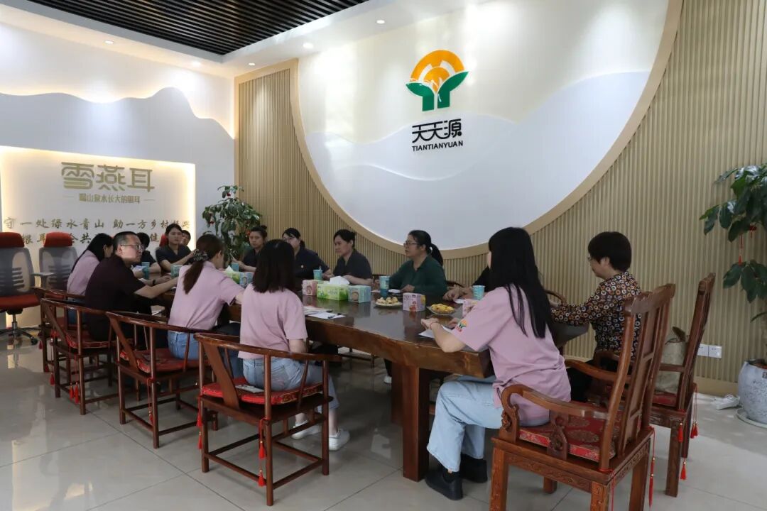 政協委員們開展“法治體檢”進企業活動