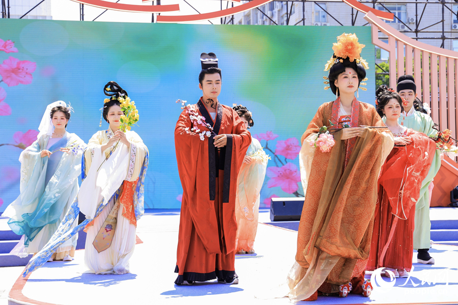 2026文化喜樂匯“初夏雅集 匠心閩韻”文藝演出。人民網記者 陳博攝