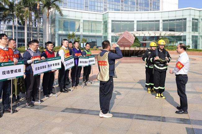 开展综合楼火灾应急演练，增强员工消防安全意识