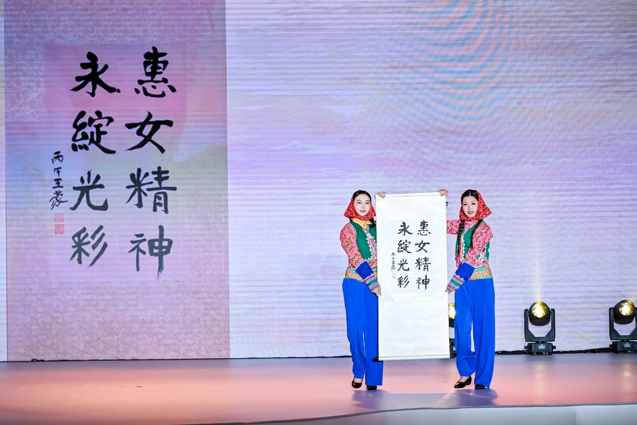 惠安女，为什么是一个值得被记录的“传奇”？