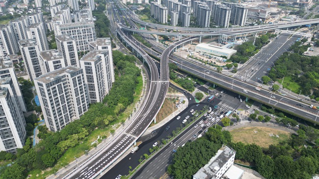 白湖亭立交工程(第四标段)主体结构完工