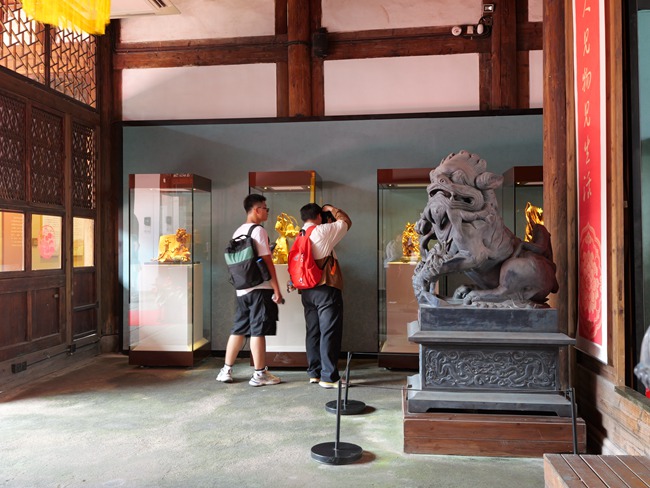 开展期间，吸引众多市民前来打卡拍照