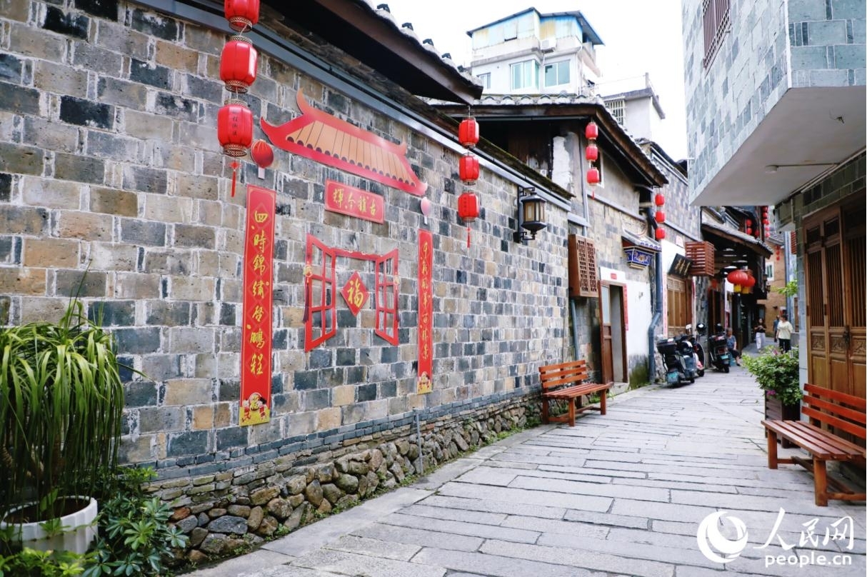 位于福建省宁德市蕉城区的鹏程历史文化街区。人民网记者 李唯一摄