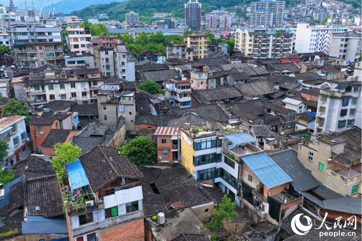 街区内现存的巷、弄，除少量因现代建设改向、扩大外，大部分基本沿用了自明代以来的走向与规格。人民网记者 李唯一摄