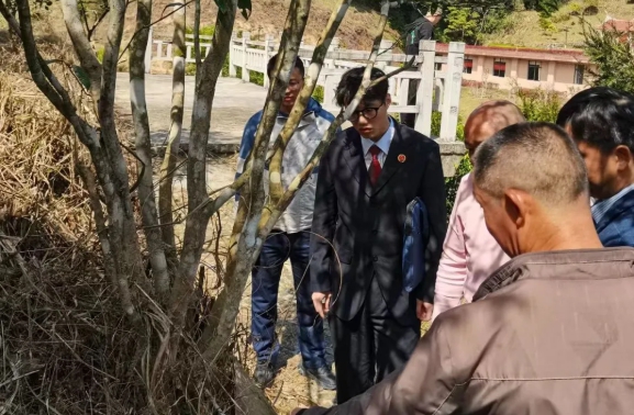 現場查看。安溪縣檢察院供圖
