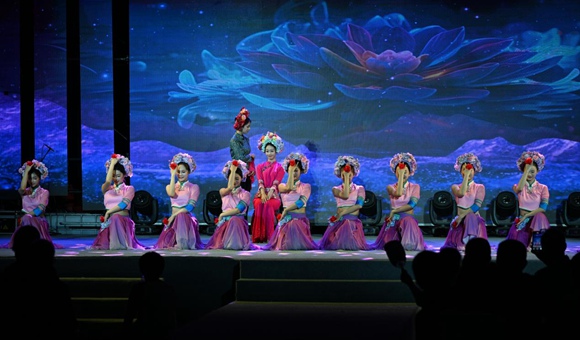 周末戲相逢——“西湖消夏·山海同歌”專場上演
