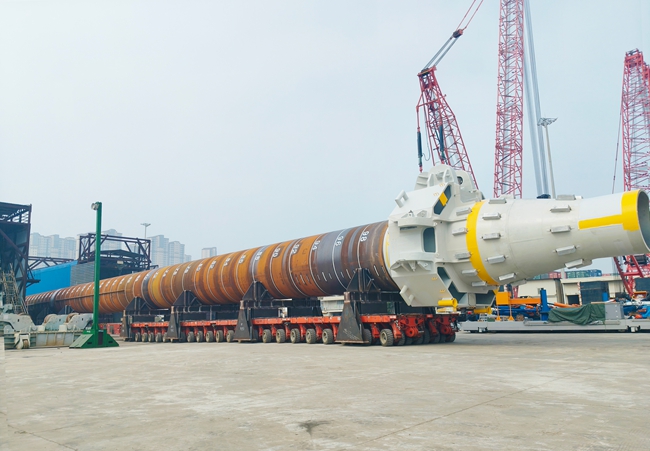 “海油安澜号”锚桩于中信重工漳州公司码头待装