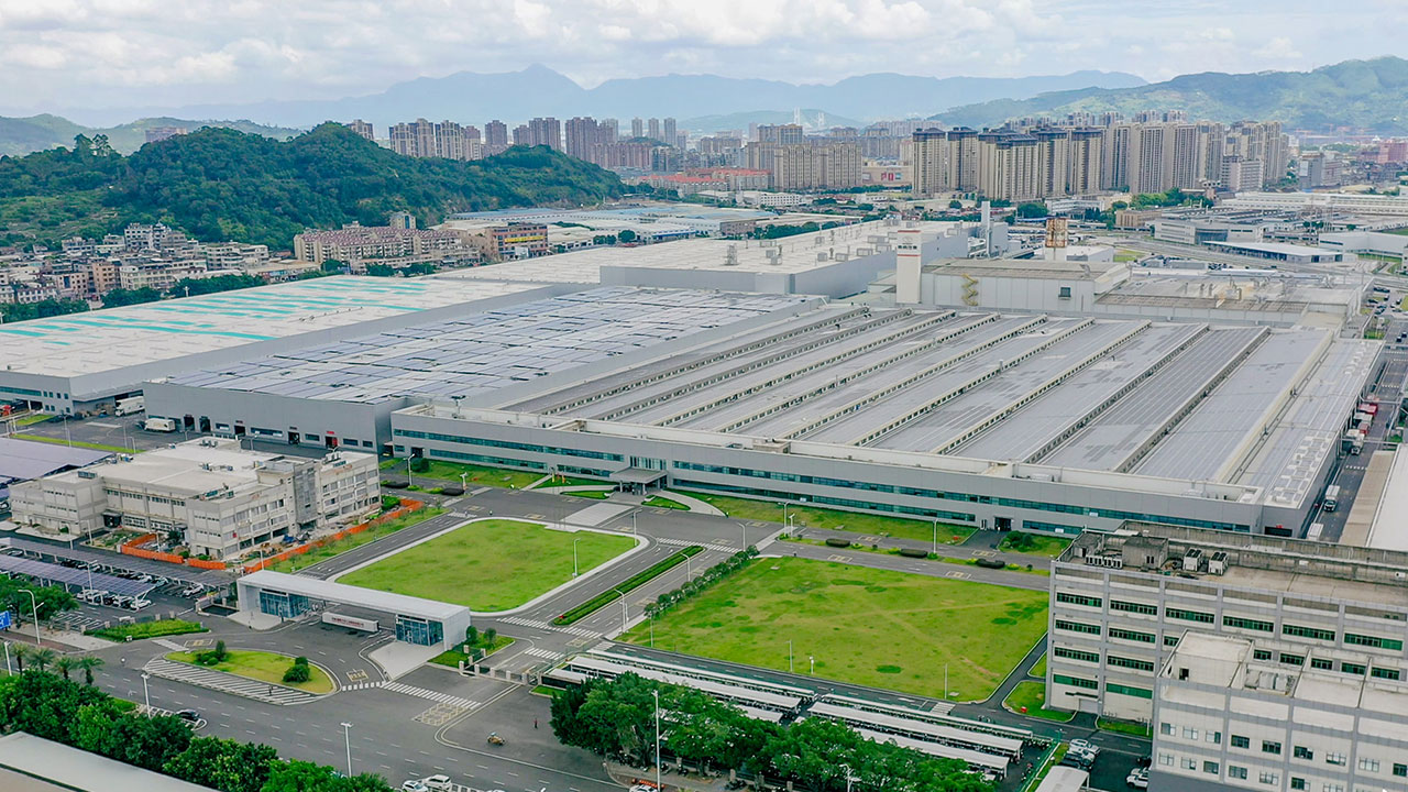 航拍位于福州五虎山脚下的闽侯青口汽车工业园区
