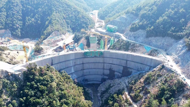 连城县永丰水库大坝封顶