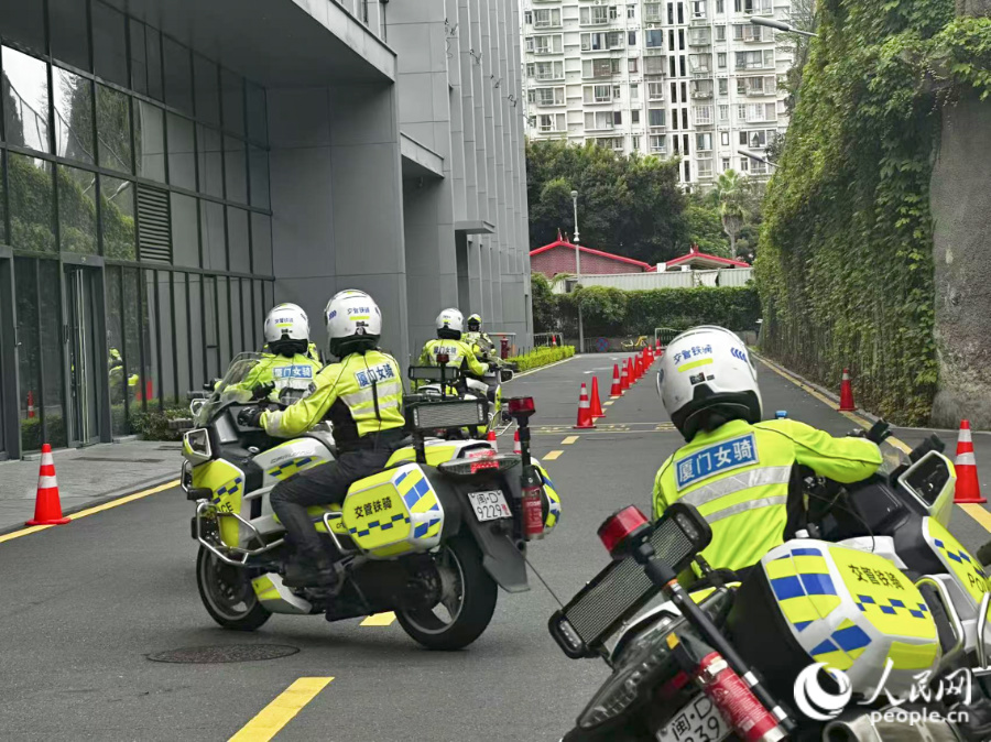 训练现场。人民网记者 张萌摄