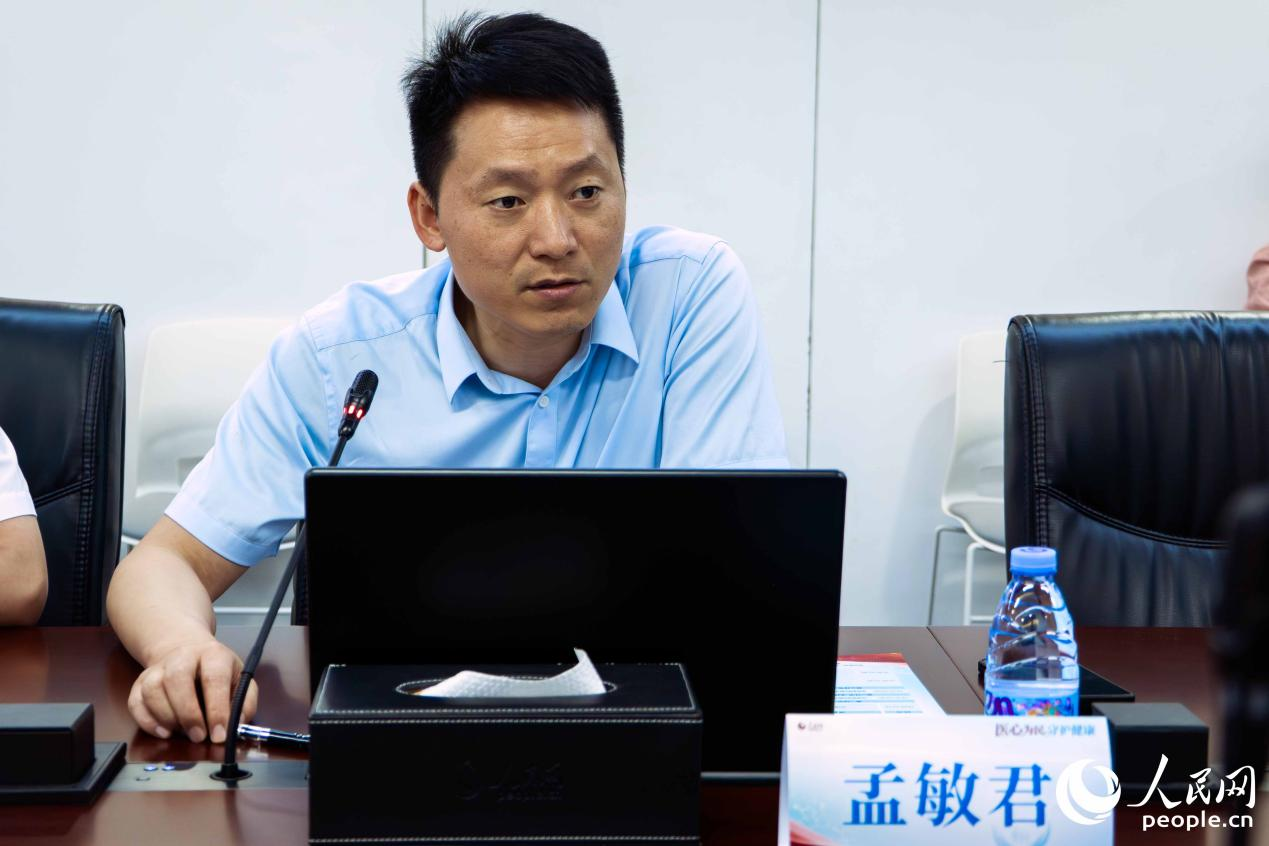 孟敏君作开场致辞。人民网 林铭贤摄