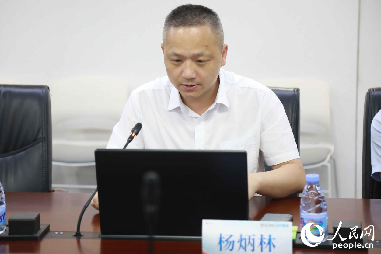 杨炳林作开场致辞。实习生 翁佩云摄