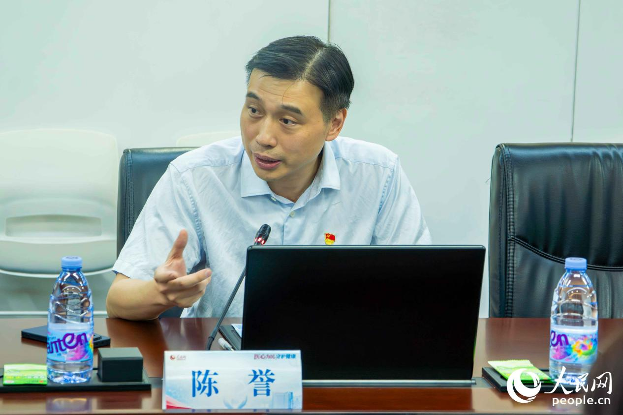 福建省肿瘤医院党委委员、副院长陈誉。人民网 林铭贤摄