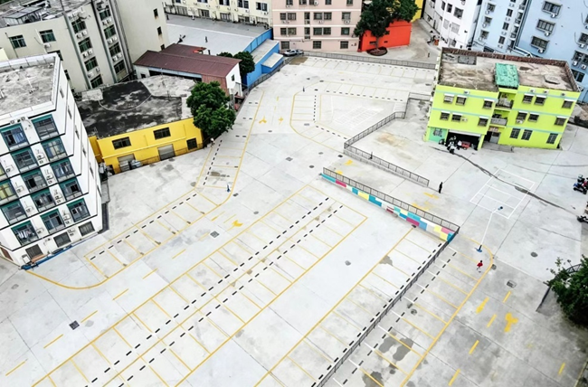 厦门市围里社区结合城市更新项目破解城中村停车难问题，新增200个车位