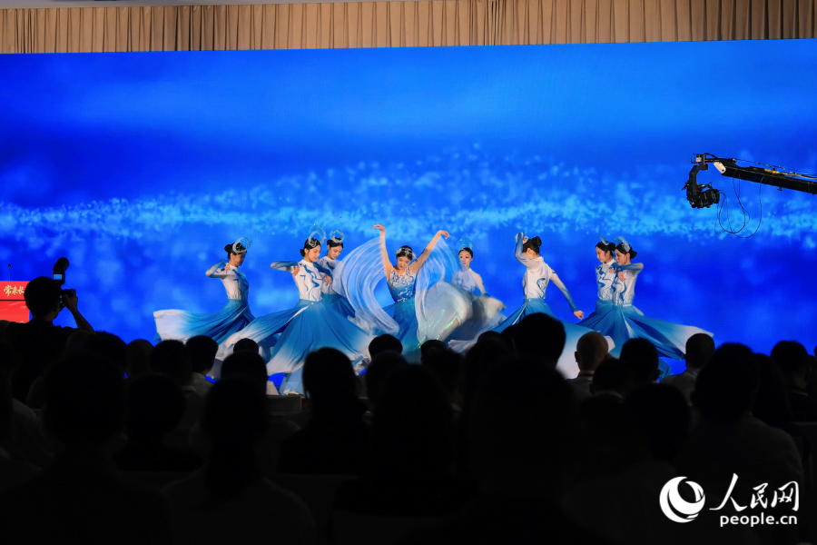 现场展演原创文化秀《长乐海丝赋》。人民网 欧阳奕奕摄