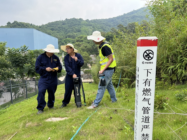 厦门市特检院对商业街区、老旧小区周边燃气管道及调压设施进行重点检测。